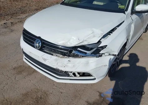 2017 Volkswagen Jetta 1.4T Se z USA, uszkodzony, nr VIN 3VWB67AJ3HM286780